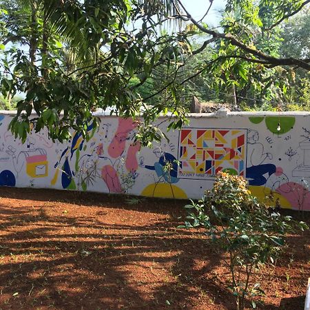 Anjuna By Roadhouse Hostels Goa מראה חיצוני תמונה