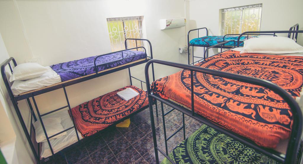 Anjuna By Roadhouse Hostels Goa חדר תמונה