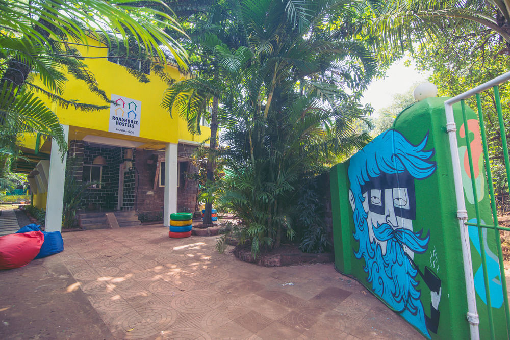 Anjuna By Roadhouse Hostels Goa מראה חיצוני תמונה