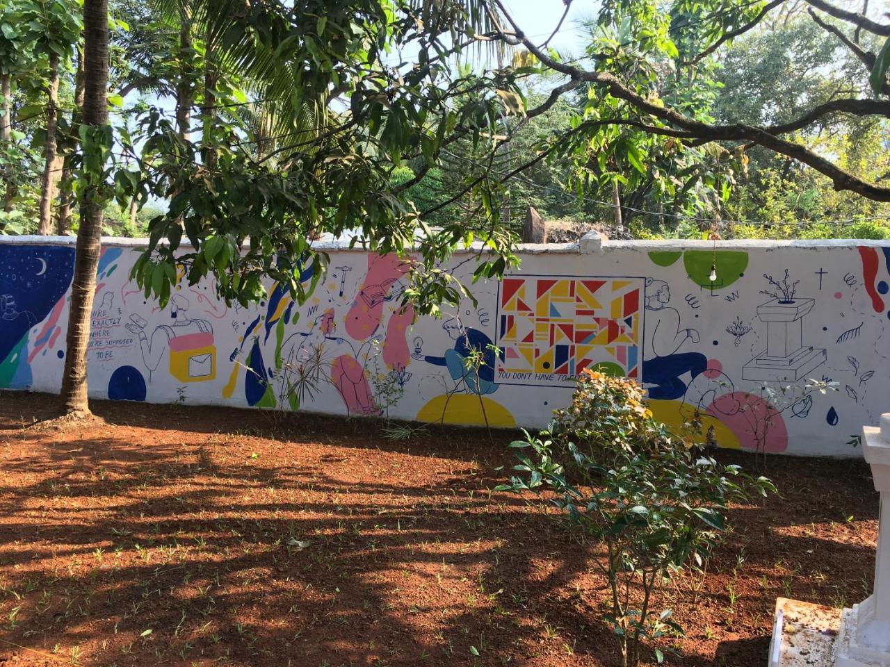 Anjuna By Roadhouse Hostels Goa מראה חיצוני תמונה