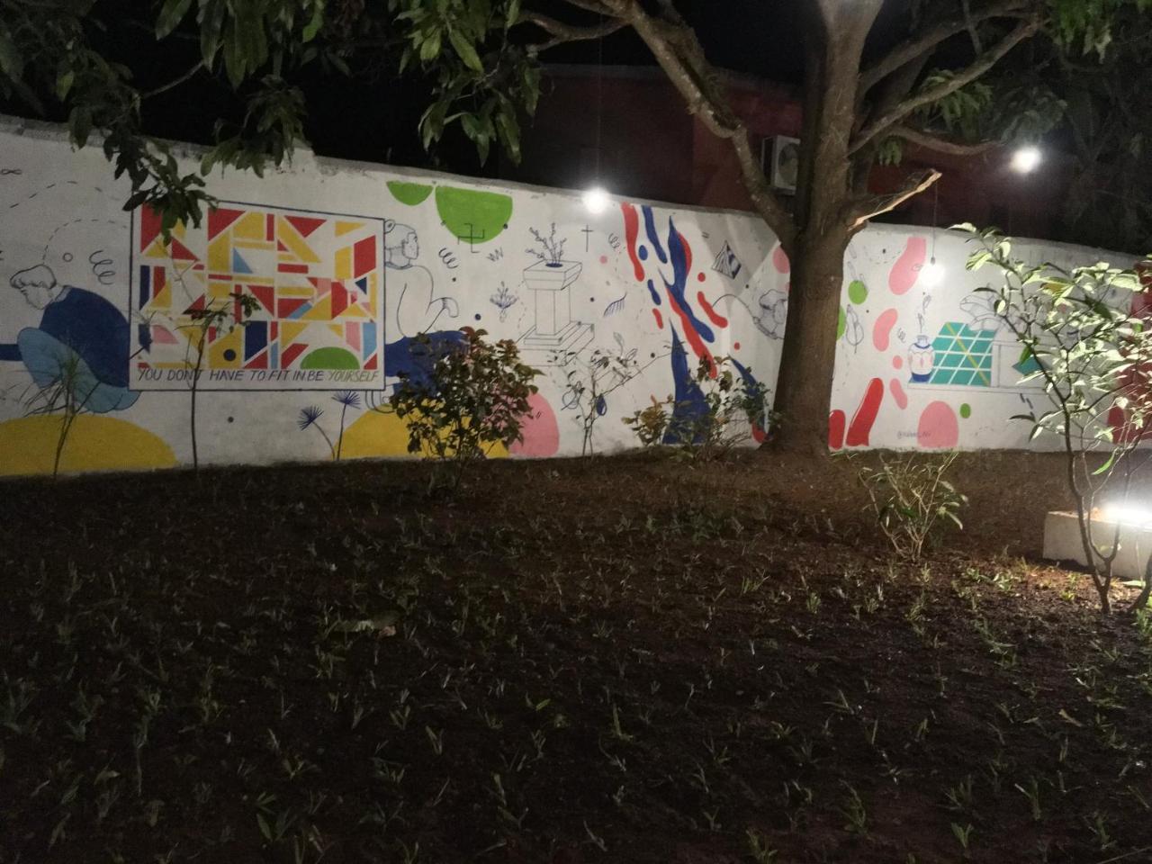 Anjuna By Roadhouse Hostels Goa מראה חיצוני תמונה